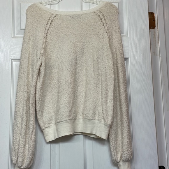 Sweater - Picture 5 of 6
